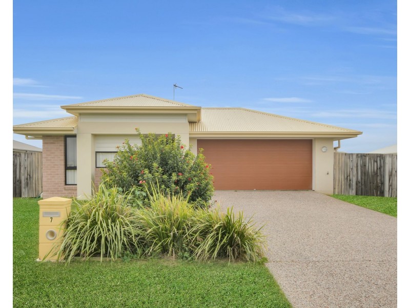 7 Mia Street, Wyreema QLD 4352