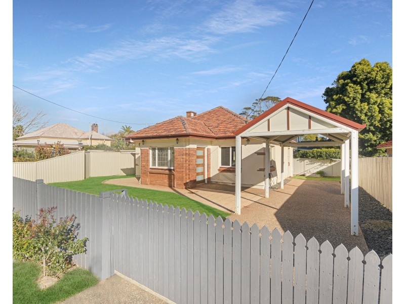 87 Phillip Street, South Toowoomba QLD 4350