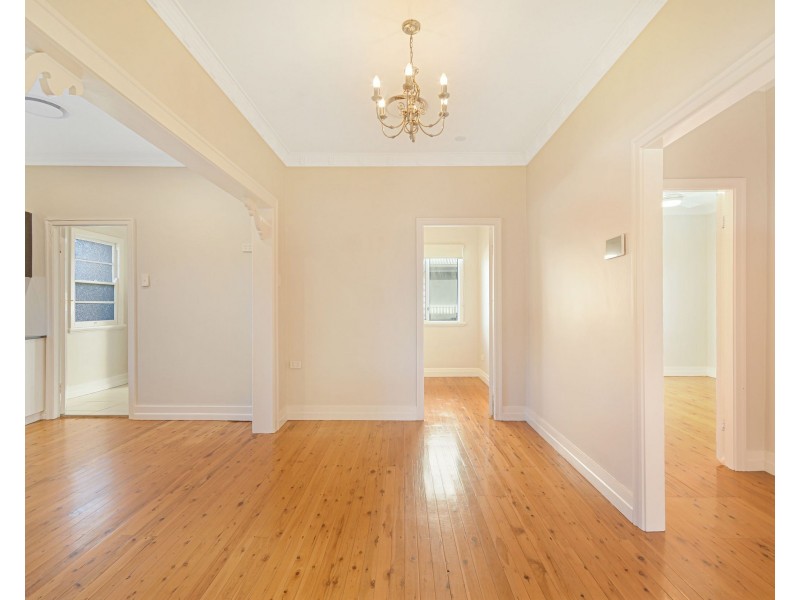 87 Phillip Street, South Toowoomba QLD 4350