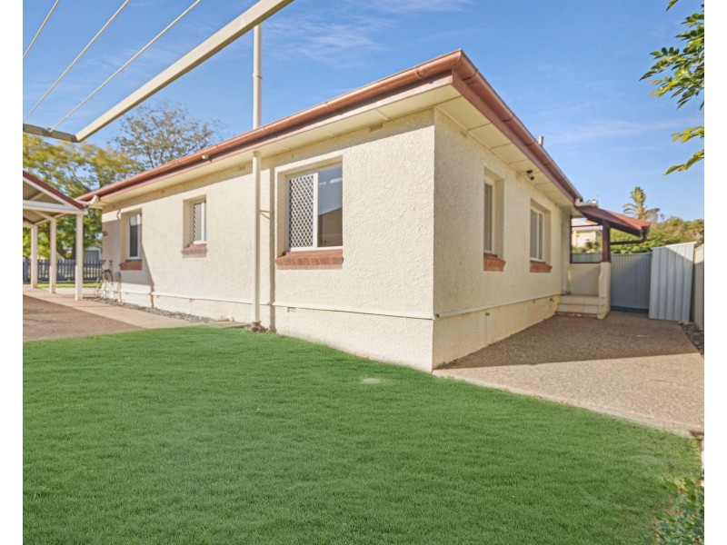 87 Phillip Street, South Toowoomba QLD 4350