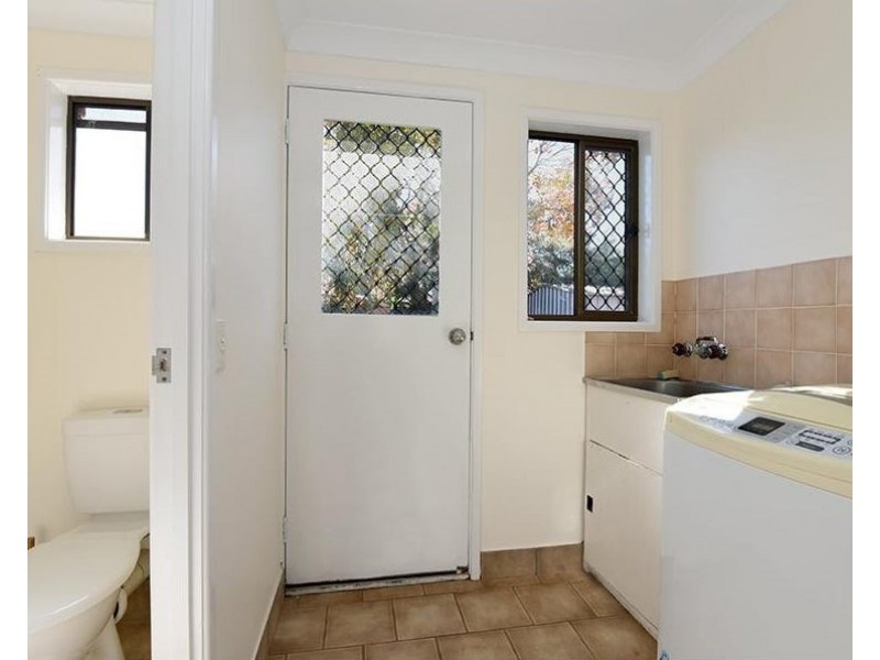 Unit 1/9 Schultz Street, Kearneys Spring QLD 4350