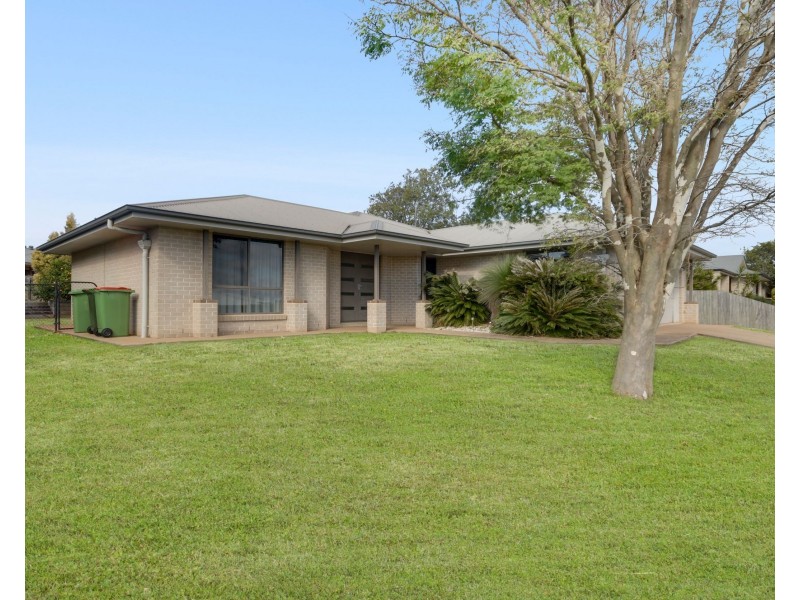 4 Galah Street, Highfields QLD 4352