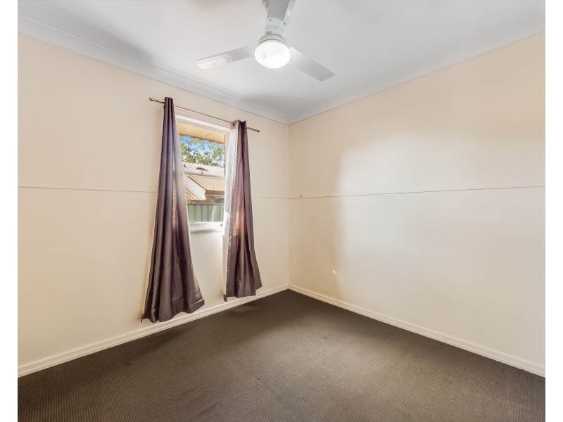 Unit 1/258 James Street, Harristown QLD 4350