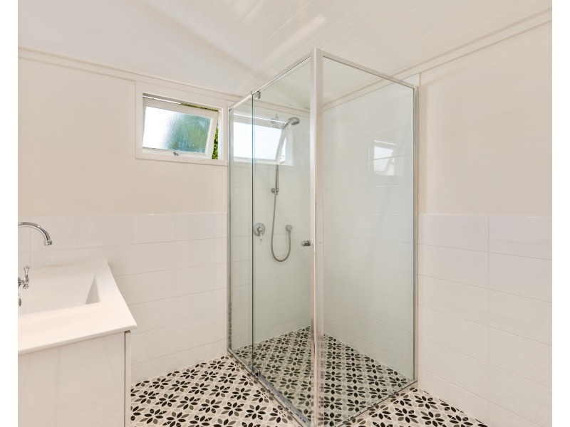 16 Burstow Street, East Toowoomba QLD 4350