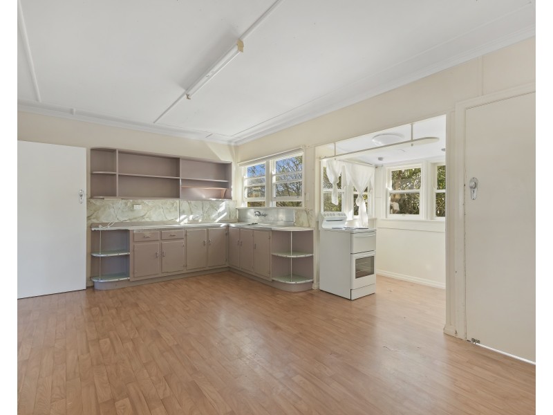 29 Perry Street, Harlaxton QLD 4350