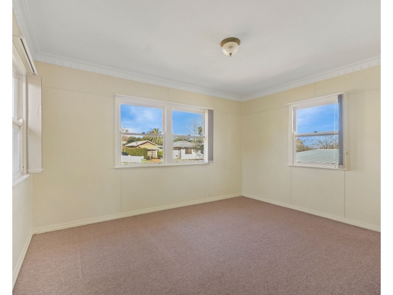 29 Perry Street, Harlaxton QLD 4350