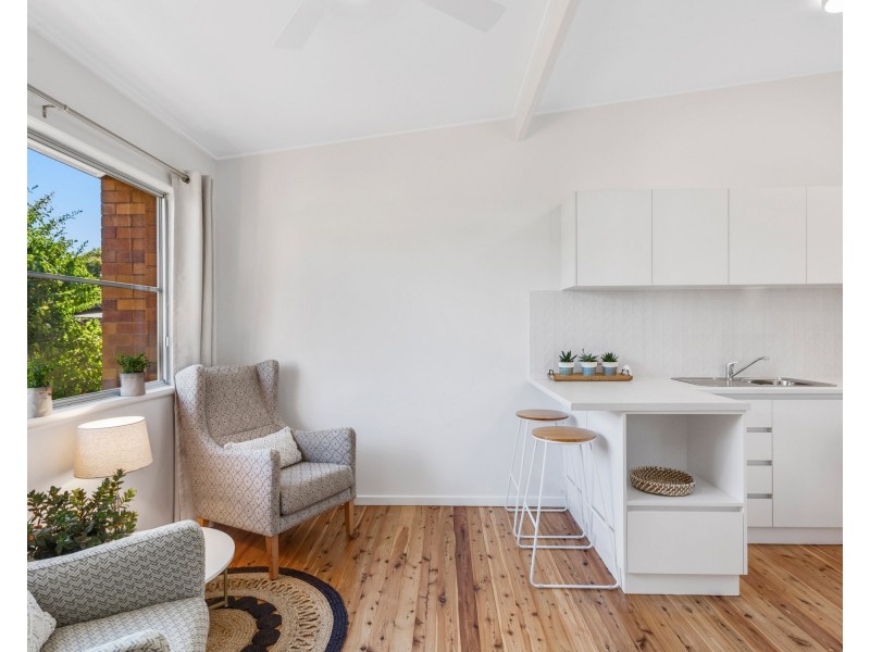 Unit 1/2 Long Street, Rangeville QLD 4350
