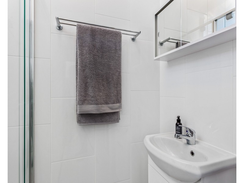 Unit 1/2 Long Street, Rangeville QLD 4350