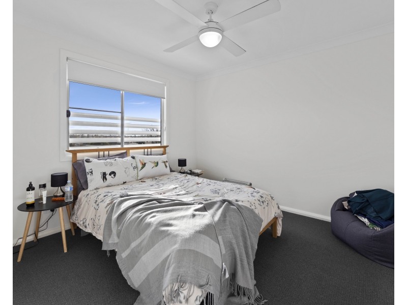 Unit 8/316 Stenner Street, Middle Ridge QLD 4350