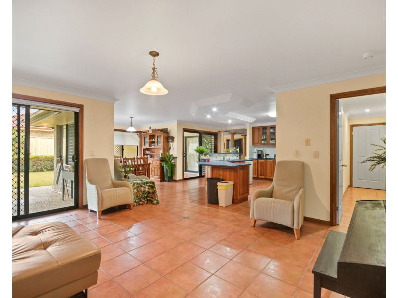 5 Catalina Drive, Wilsonton Heights QLD 4350