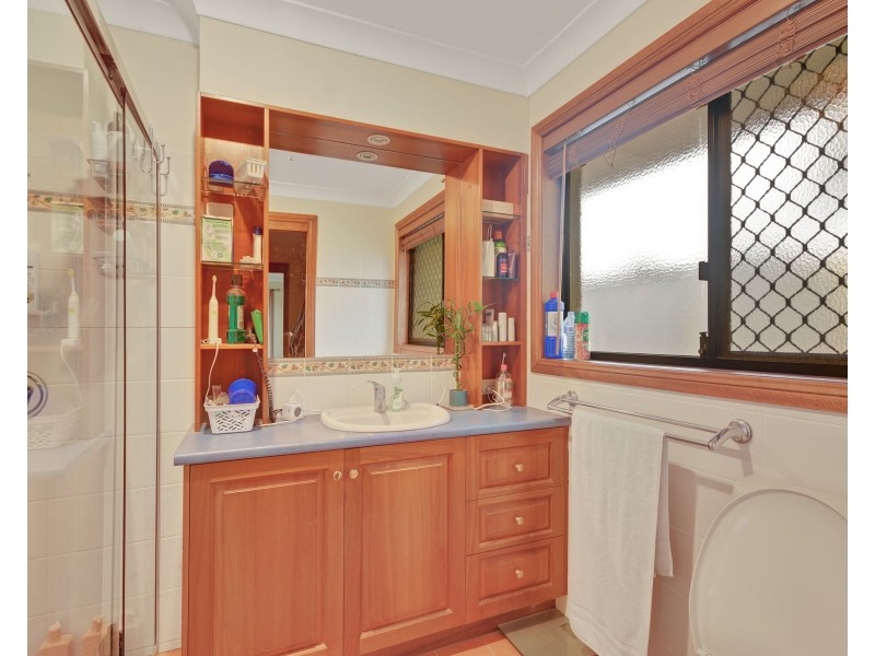 5 Catalina Drive, Wilsonton Heights QLD 4350