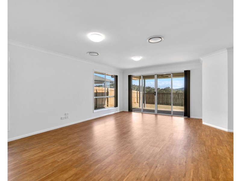 86 Shelby Street, Glenvale QLD 4350