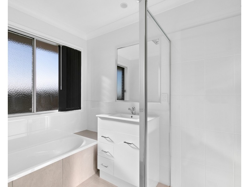 86 Shelby Street, Glenvale QLD 4350