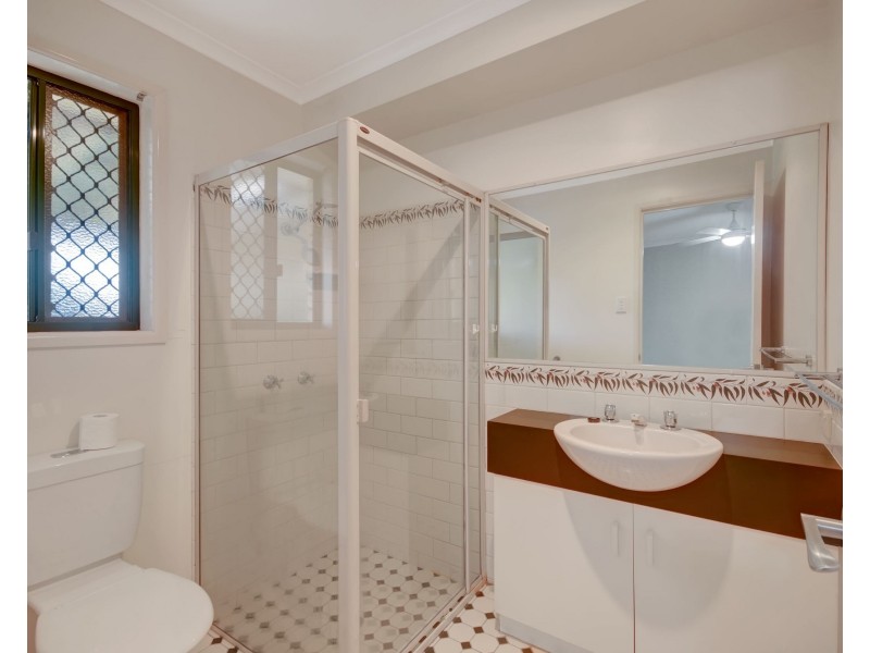 12 Lachlan Court, Westbrook QLD 4350