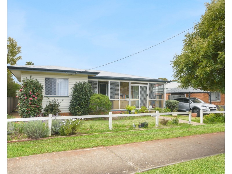 7 Allenby Street, Newtown QLD 4350