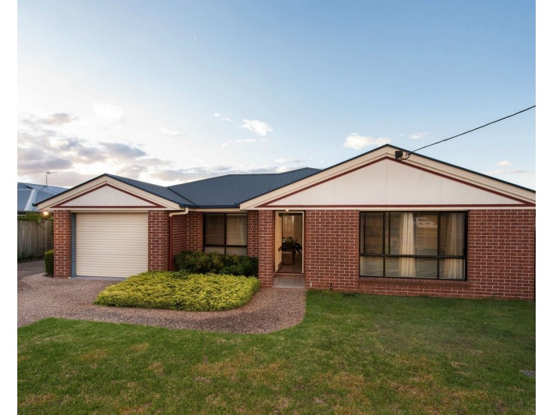 Unit 1/15 Gorman Street, Darling Heights QLD 4350