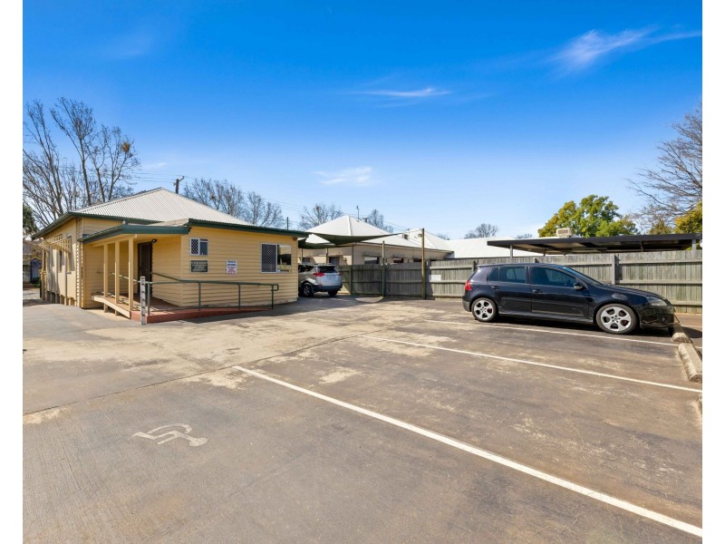 110 Herries Street, East Toowoomba QLD 4350
