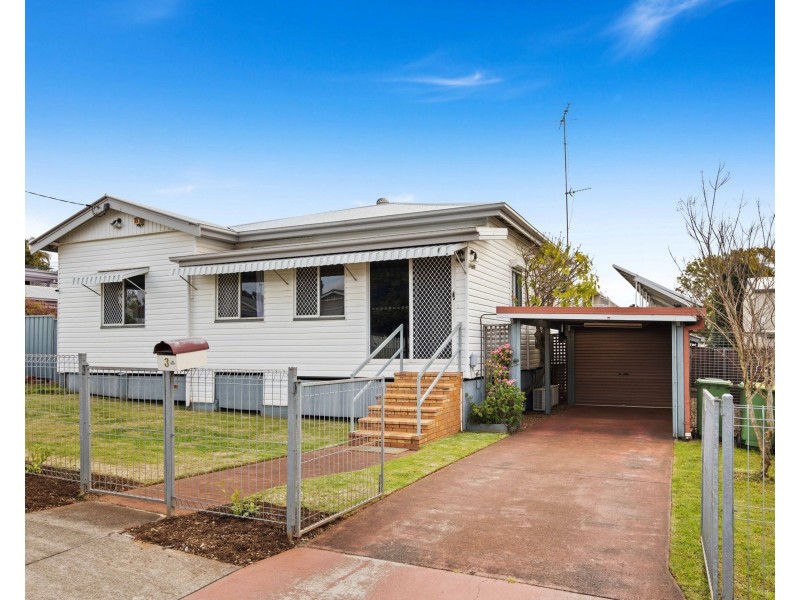 3 Clark Street, South Toowoomba QLD 4350