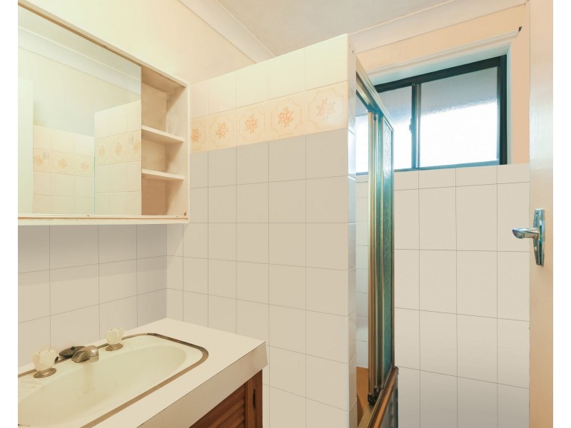 Unit 5/56 North Street, Mount Lofty QLD 4350