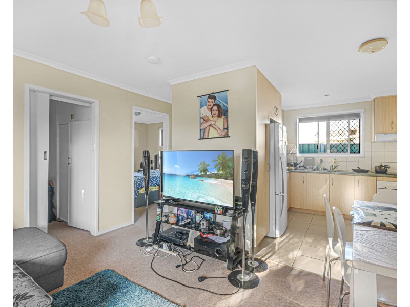 Unit 2/501 Stenner Street, Darling Heights QLD 4350