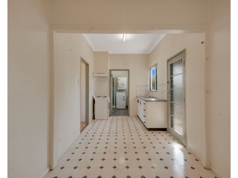Unit 4/47 Grenier Street, Toowoomba City QLD 4350