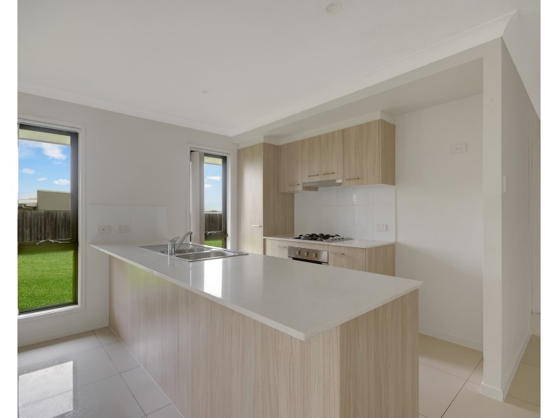 19 Arwon Street, Wyreema QLD 4352