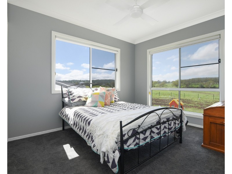 264 Cambooya Street, Drayton QLD 4350