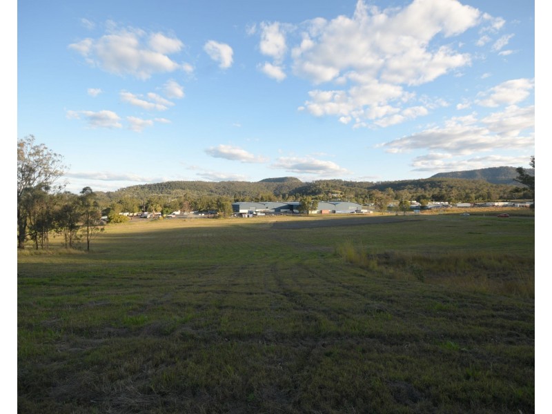 Roches Road, Withcott QLD 4352