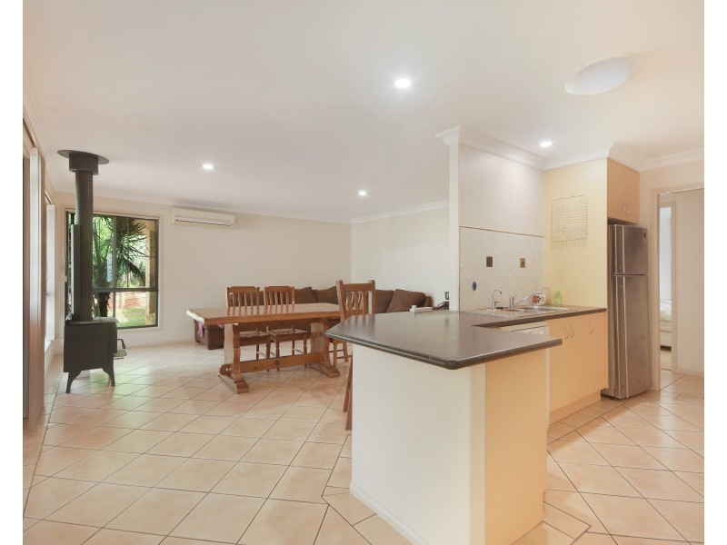 20 Sweetapple Crescent, Centenary Heights QLD 4350