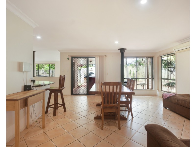 20 Sweetapple Crescent, Centenary Heights QLD 4350