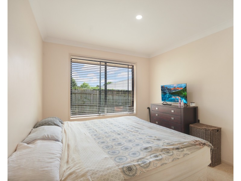20 Sweetapple Crescent, Centenary Heights QLD 4350