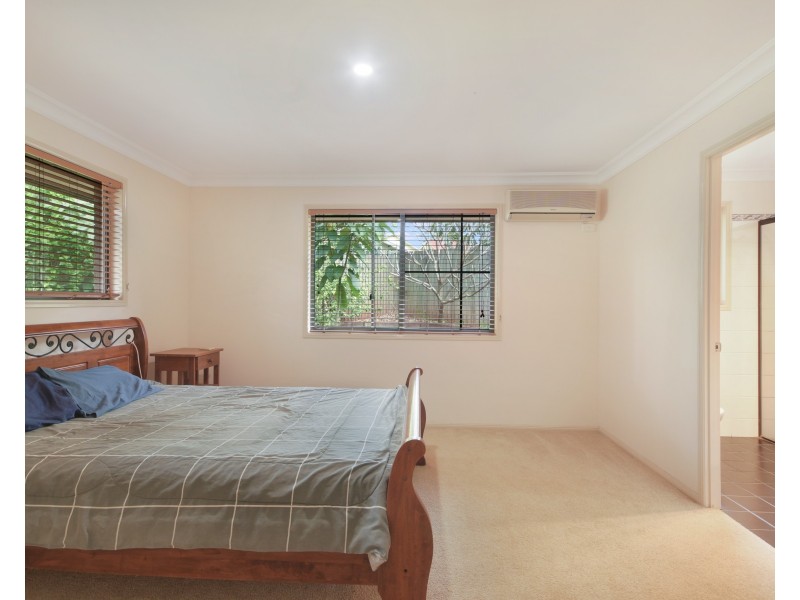 20 Sweetapple Crescent, Centenary Heights QLD 4350