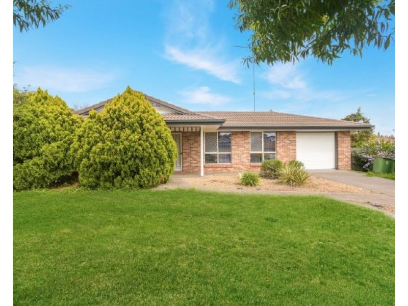 12 Kensington Court, Darling Heights QLD 4350