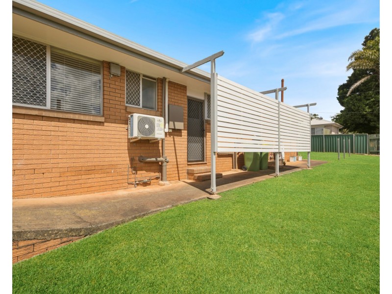 Unit 2/24 Grey Street, South Toowoomba QLD 4350