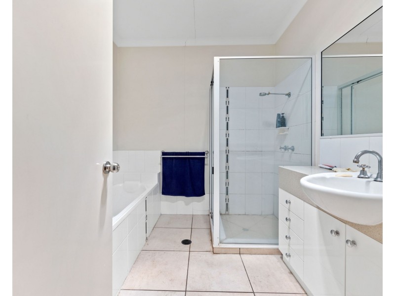 Unit 5/224 Herries Street, Newtown QLD 4350