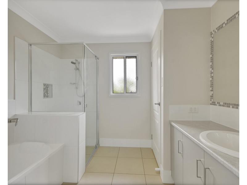 Unit 1/11 Obrien Street, Harlaxton QLD 4350