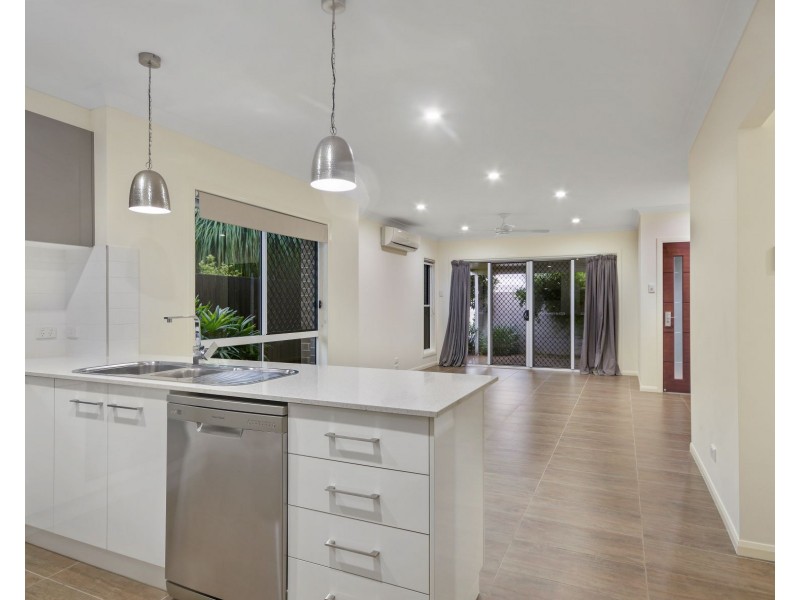 Unit 4/80 Perth Street, Rangeville QLD 4350