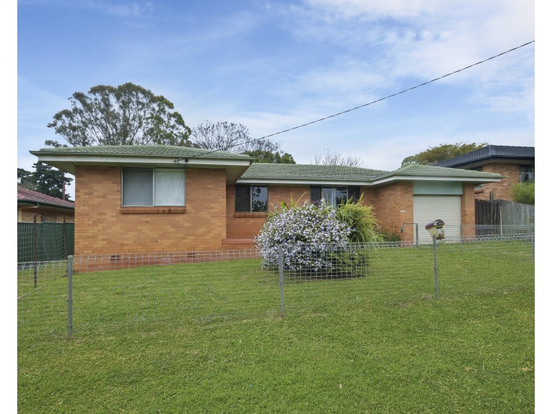 24 David Street, Rockville QLD 4350