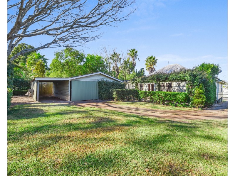 5 Cavell Street, East Toowoomba QLD 4350