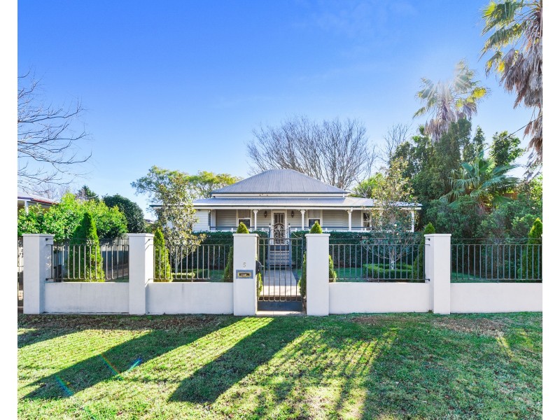 5 Cavell Street, East Toowoomba QLD 4350
