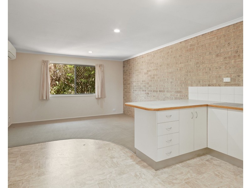 Unit 2/32 Stone Street, Wilsonton QLD 4350