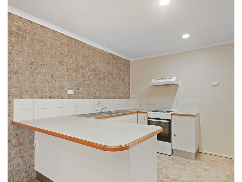 Unit 2/32 Stone Street, Wilsonton QLD 4350