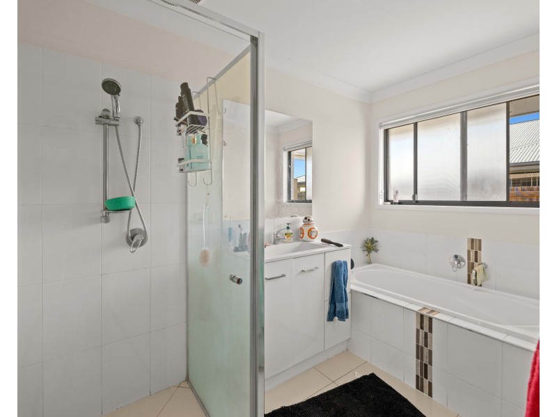 3 Arwon Street, Wyreema QLD 4352