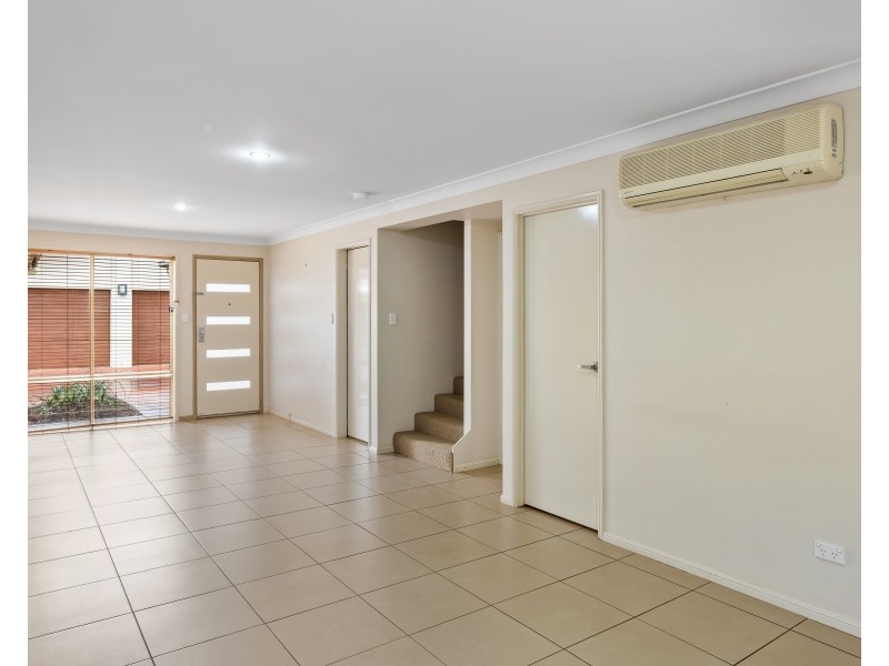 Unit 8/16 Anzac Avenue, Newtown QLD 4350