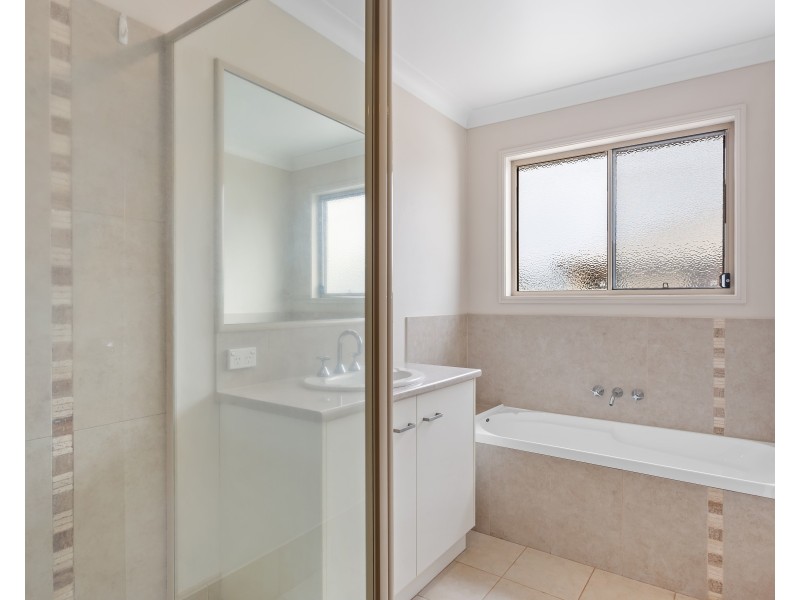 Unit 8/16 Anzac Avenue, Newtown QLD 4350