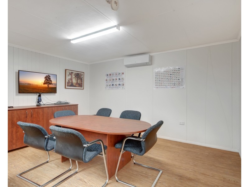 Suite 4/120 James Street, South Toowoomba QLD 4350