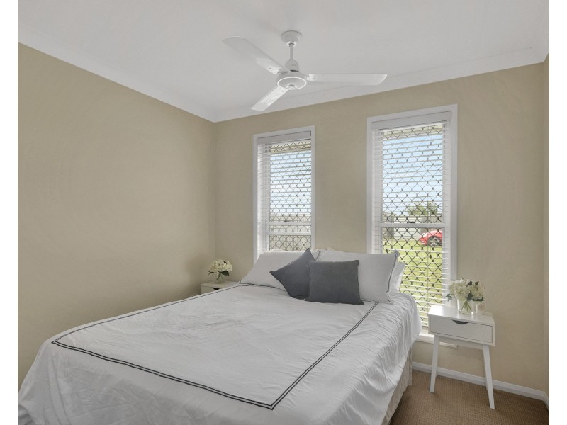 4 Graves Drive, Kearneys Spring QLD 4350
