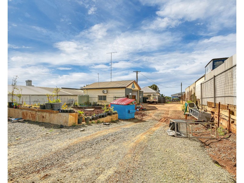 12 Sowden Street, Drayton QLD 4350