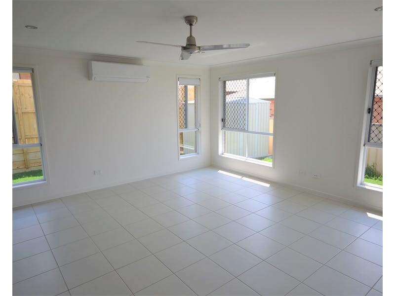 24 Farrer Street, Cranley QLD 4350