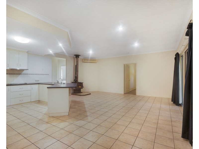 32 Diosma Drive, Highfields QLD 4352